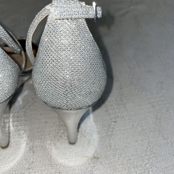 Jewel Badgley Mischka Women’s Wedge Heels Sz 10 M Silver Shimmer Going Out Party - Picture 12 of 12